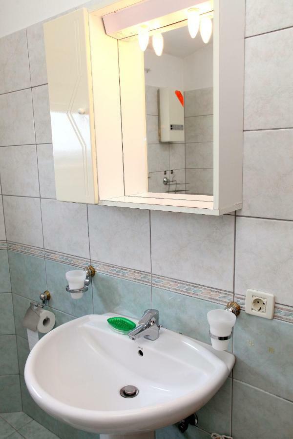 Apartman Dinka Trogir Ngoại thất bức ảnh